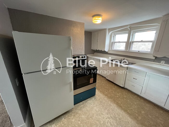 Photo - 236 W Young St Unit 2