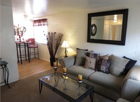 Lakewood Townhomes - Lakewood Townhomes