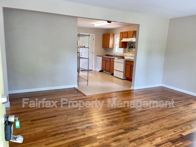 Photo - 430 Potter St