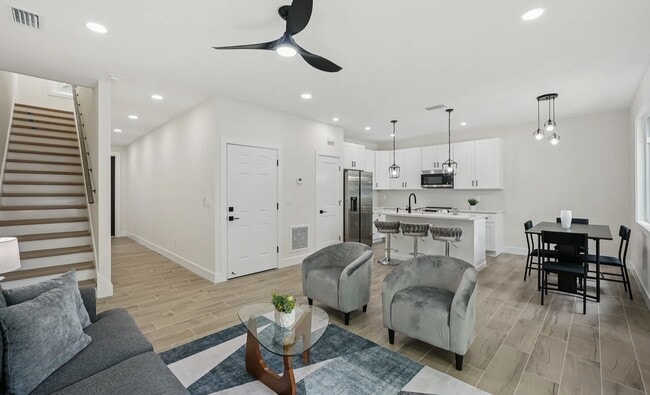 Photo - 12236 Land St