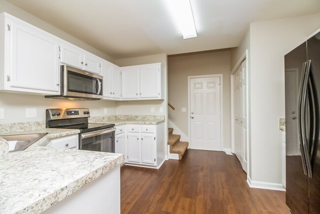 Photo - 5333 Roxborough Pass