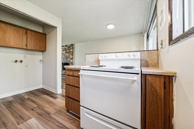 Building Photo - 5847-5855-5855 SE Holgate Blvd Unit 5855