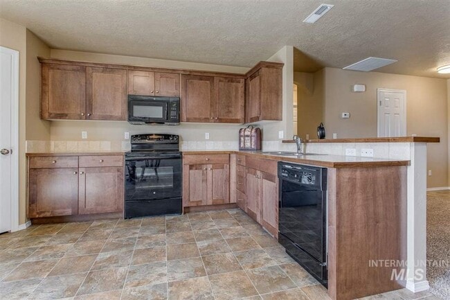 Photo - Single Level 3 bd/2 bath home in Desirable Charter Pointe Sub