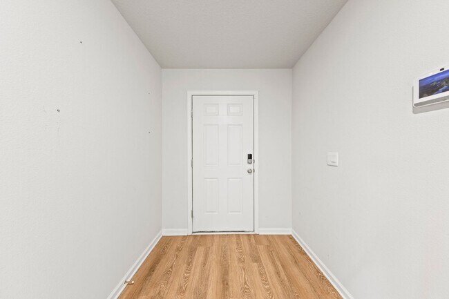 Photo - 6705 Sarah Ann Way