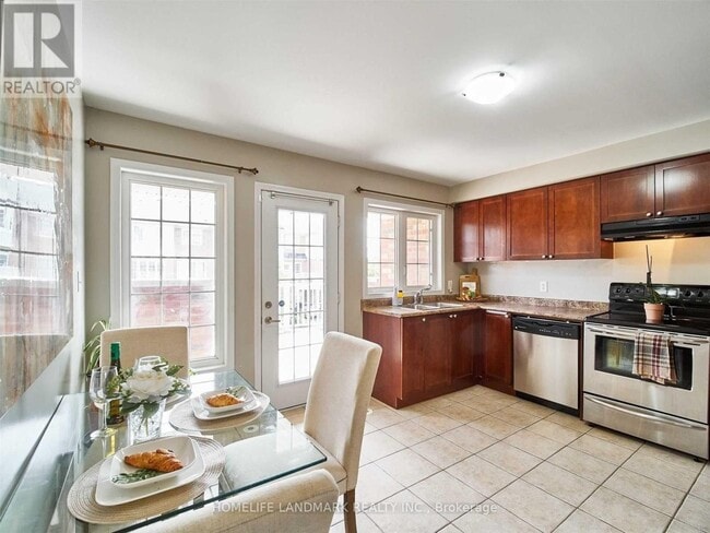 Photo - 224 Rouge River Dr