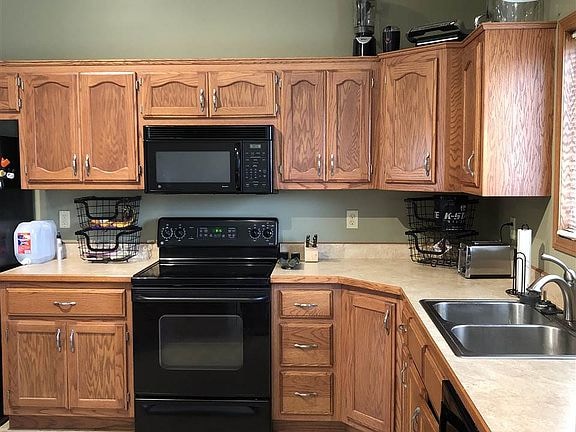 Photo - 208 Northfield Rd