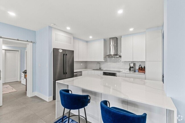Building Photo - 1299 S Ocean Blvd Unit R2 Rental