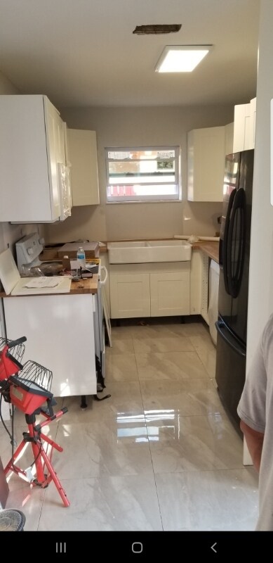 Photo - 5913 Lincoln St