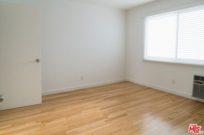 Photo - 1223 N Crescent Heights Blvd