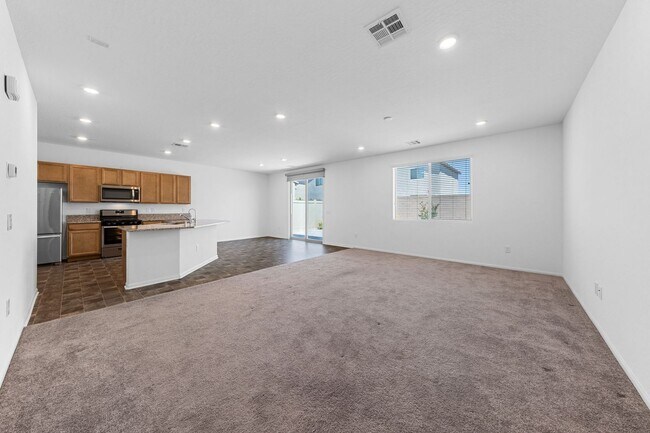 Photo - Modern 3-Bedroom + Loft Near VA Hospital