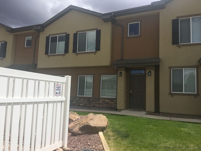 Photo - Charming Cedar City Townhome