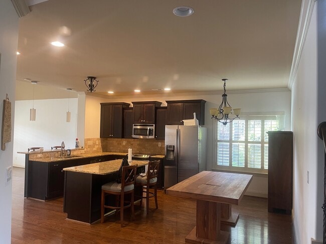 Photo - 316 Meadow Way