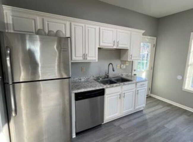 Photo - 1006 S Jefferson St