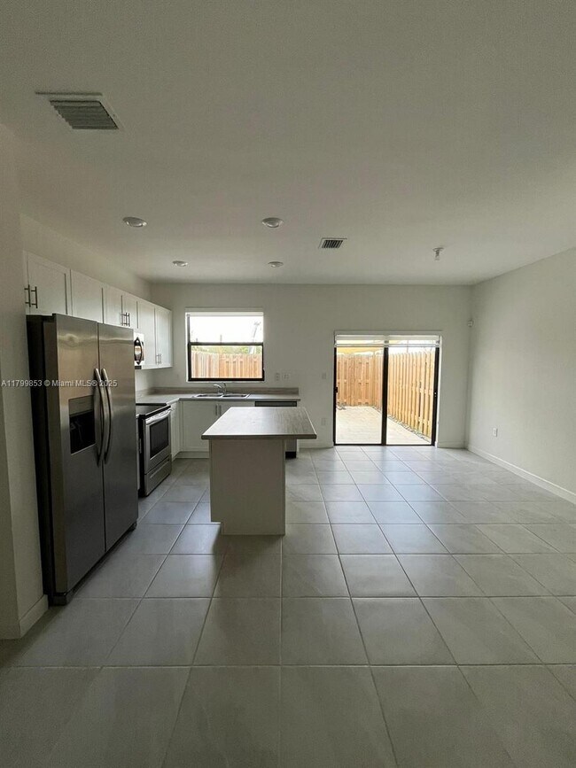 Building Photo - 9941 SW 228th Terrace Rental