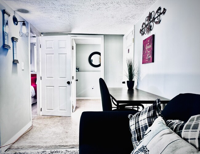 Photo - 17306 Clairfield Ln