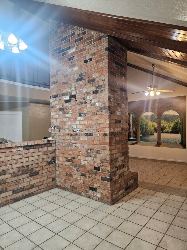 Photo - 4011 Alshire Dr