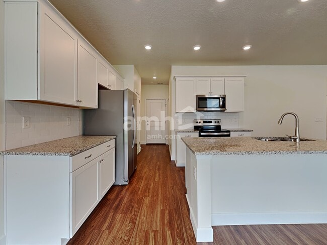 Photo - 2317 Surry Way