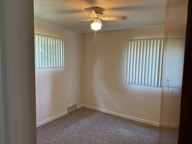 Photo - Royal Park Apartments