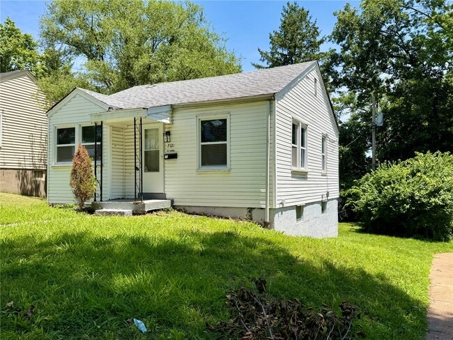 Photo - 7121 Lamont Dr