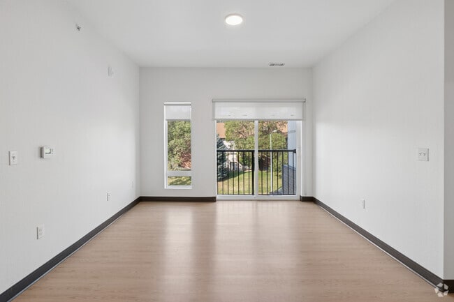 2BR, 1BA - 1,020SF - Living Room