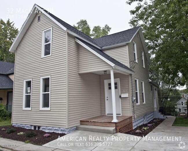 Building Photo - 32 Mack Ave NE Rental