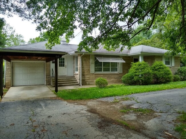 218 S Hillsdale Ct Unit 1