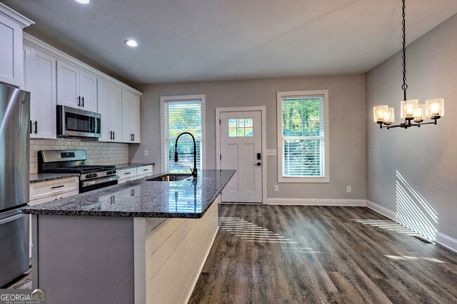 Photo - 18 Living Waters Wy