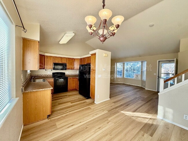 Photo - 2830 Calkins Pl