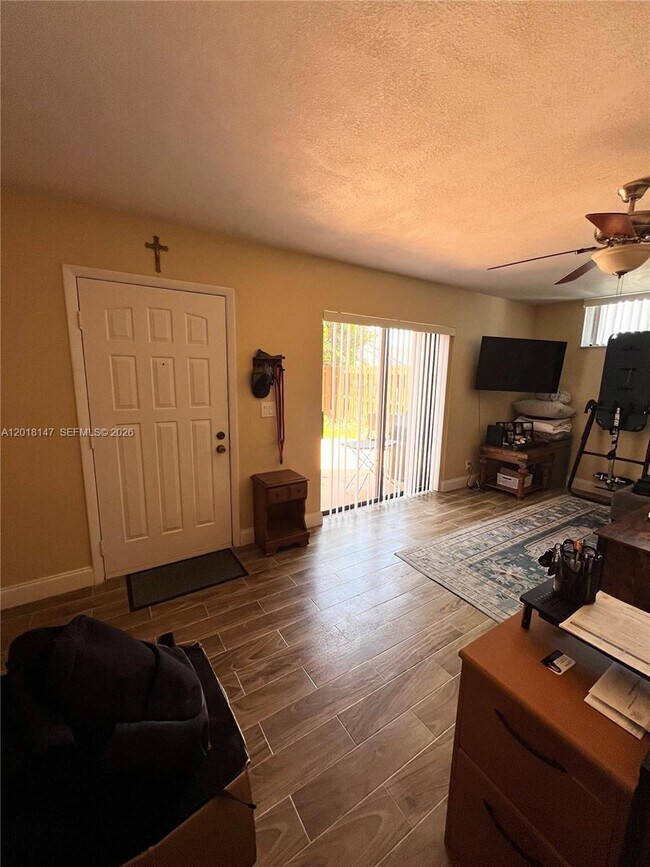 Photo - 192 Springdale Cir