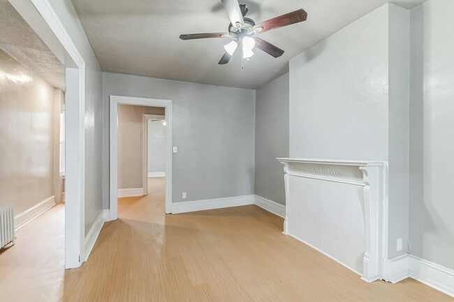 Photo - 864 E Chelten Ave