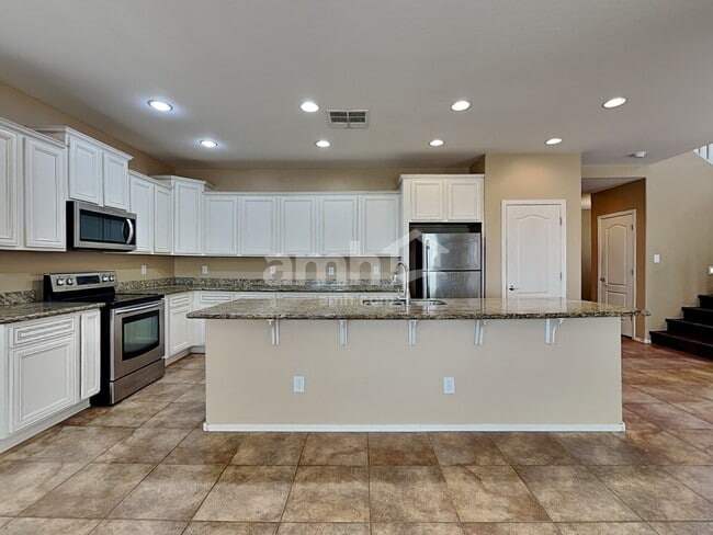 38549 N Reynosa Dr