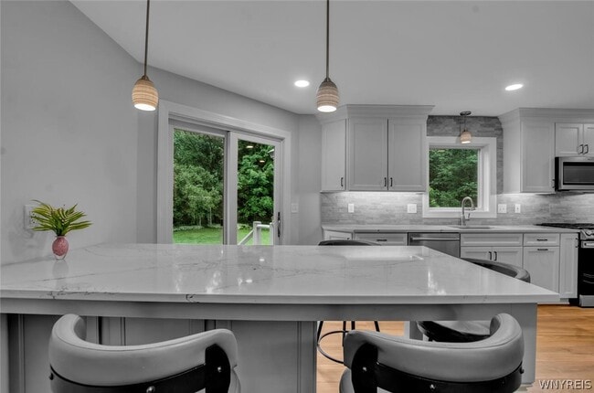 Photo - 5940 Thompson Rd