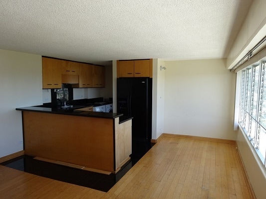 Photo - 2525 Date St