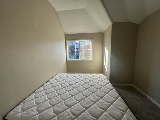 Photo - 13698 SW Hillshire Dr