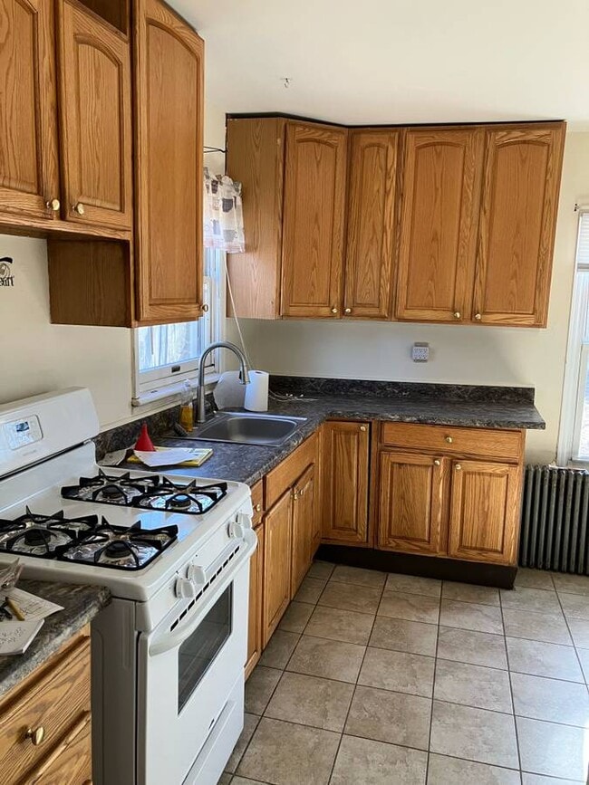 Photo - 738 Port Monmouth Rd