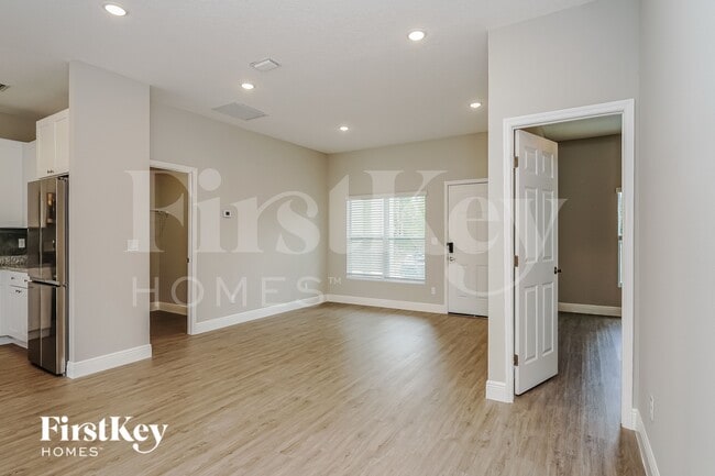 Photo - 2867 Tivoli Ave SE