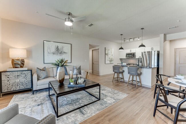 Photo - Vine + Vail Apartamentos