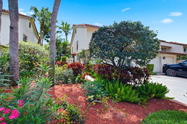 Photo - 7798 La Mirada Dr