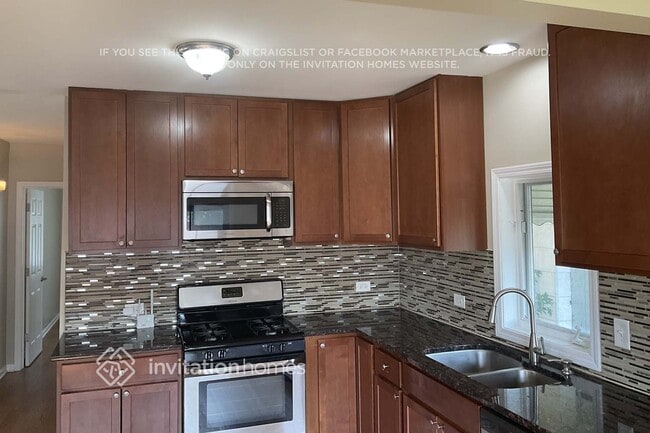 Photo - 2418 N 75th Ct