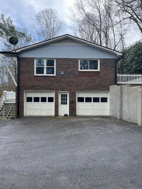 Photo - 190 Long John Dr