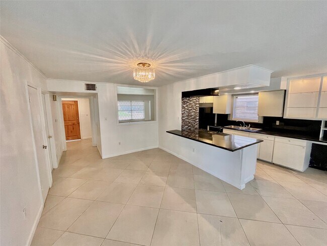 Photo - 11606 Sagehurst Ln