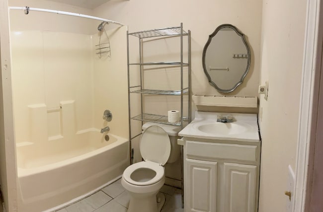 Photo - 1048 Tigger Loop