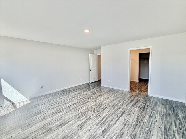 Photo - 1395 Rd 5102