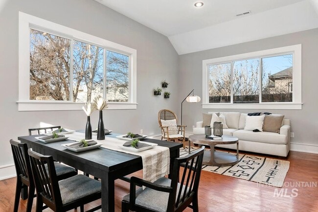 Photo - 2216 S Longmont Ave