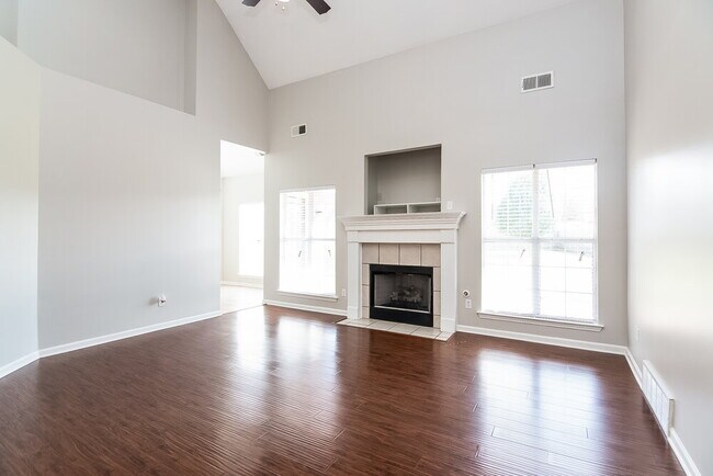 Photo - 5820 Lillian Bend Dr