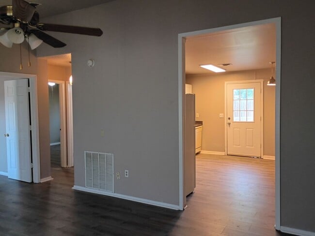 901-903 Meadowlark Circle