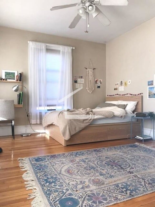 Photo - 1089 Boylston St