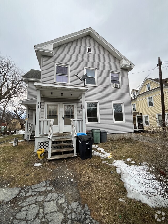 Building Photo - 149 Francis Ave Unit 2 Rental