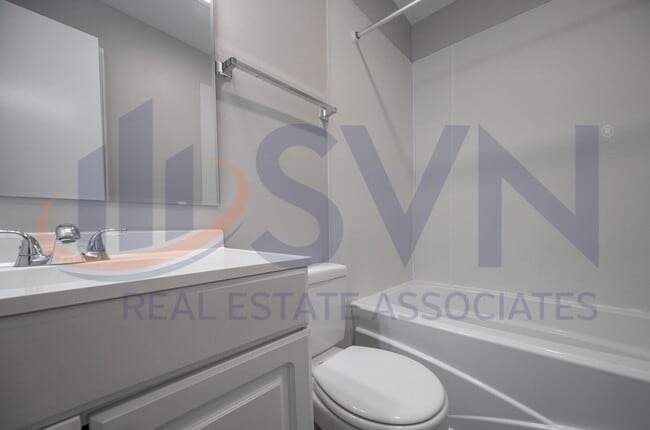 Photo - 1122 Fiske St