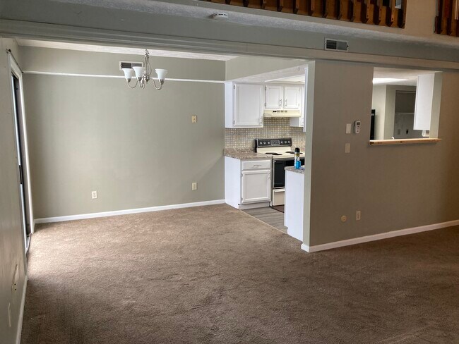 Dining room - 1384 Sanzon Dr